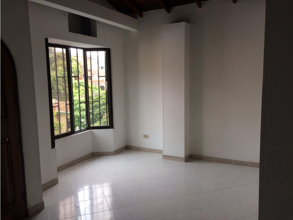 Casa en venta Antioquia Medellín Prado 114 m2 Habitaciones 2 Baños 2 Garajes 0 Precio $350000000