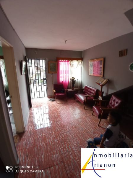 Casa en venta Antioquia Medellín Campo Alegre 143 m2 Habitaciones 3 Baños 2 Garajes 0 Precio $350000000