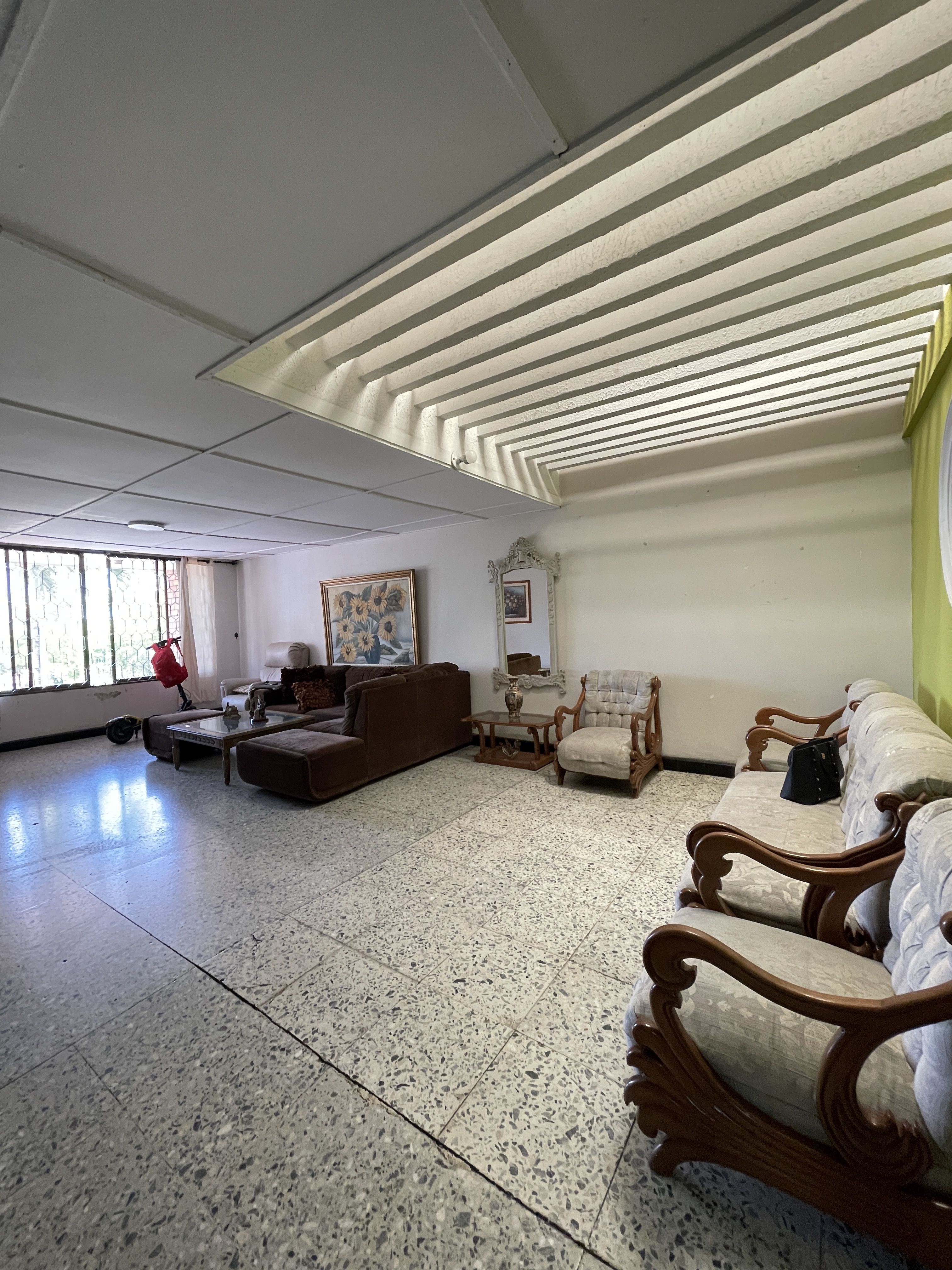 Casa en venta Atlántico Barranquilla La Cumbre 269 m2 Habitaciones 4 Baños 2 Garajes 4 Precio $490000000