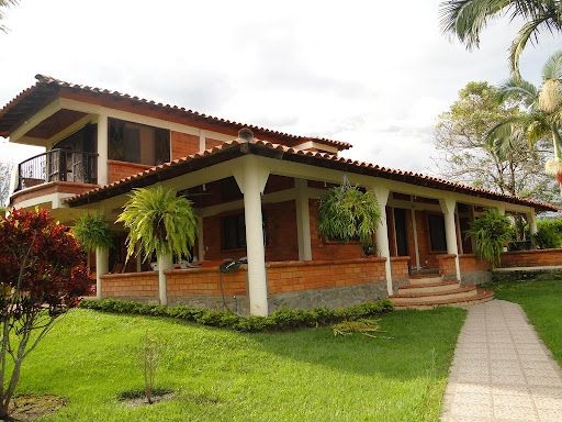 Casa en venta Risaralda Pereira Otros 370 m2 Habitaciones 4 Baños 4 Garajes 4 Precio $650000000