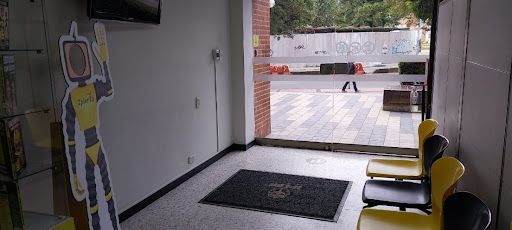 Local en arriendo Cundinamarca Bogotá Chico Norte Et Iii 389 m2 Habitaciones 0 Baños 0 Garajes 4 Precio $26080000