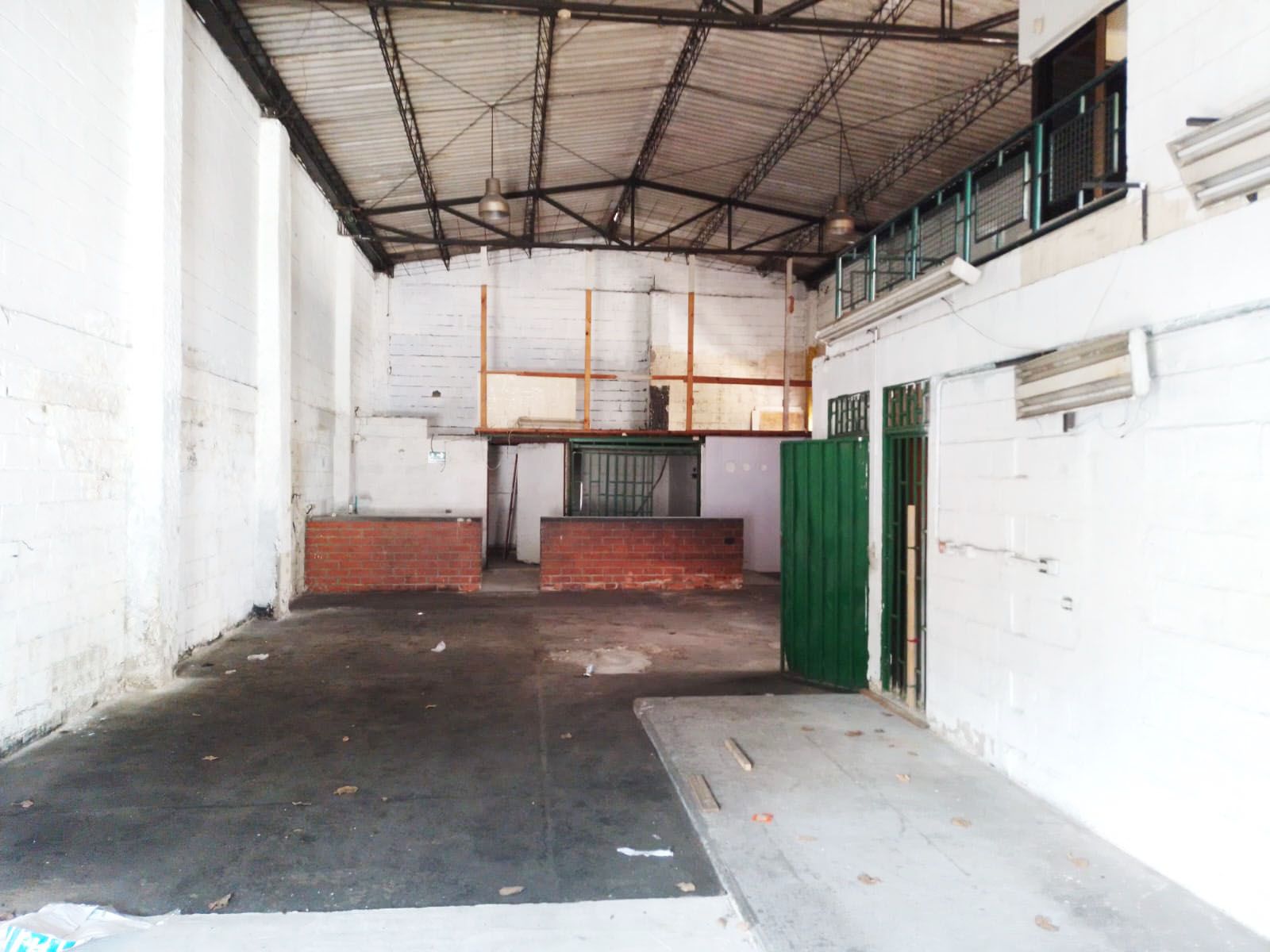 Bodega en arriendo Antioquia Medellín Caribe 270 m2 Habitaciones 0 Baños 0 Garajes 1 Precio $10300000