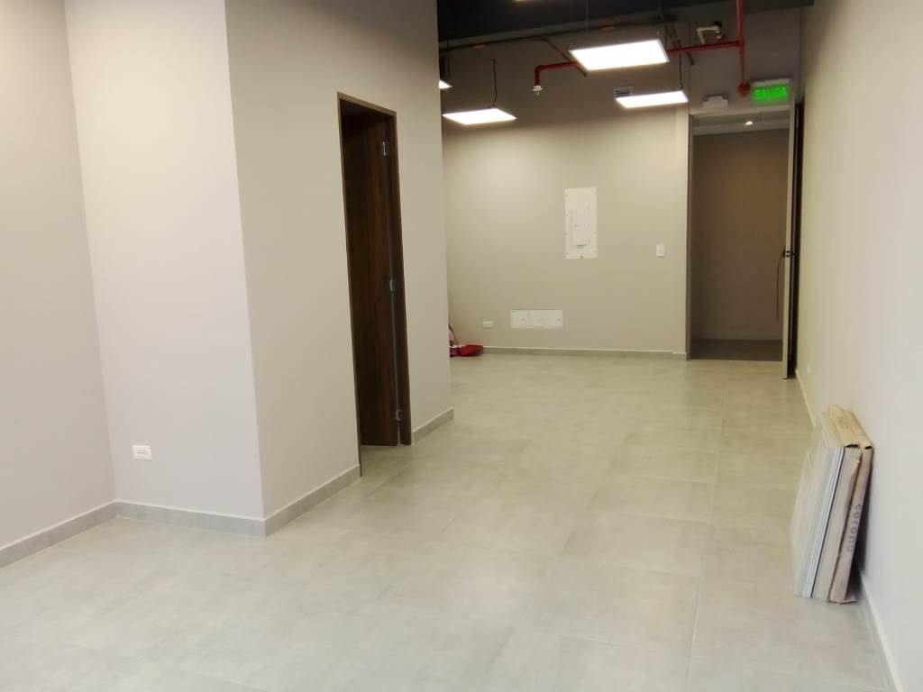 Oficina en arriendo Antioquia Medellín Las Palmas 38 m2 Habitaciones 0 Baños 0 Garajes 2 Precio $3000000