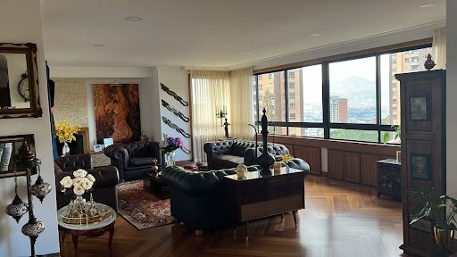 Apartamento en arriendo Antioquia Medellín Los Balsos No2 427 m2 Habitaciones 4 Baños 5 Garajes 3 Precio $16000000