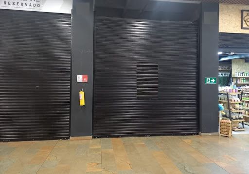 Local en arriendo Antioquia Medellín Los Colores 17 m2 Habitaciones 0 Baños 0 Garajes 0 Precio $3300000