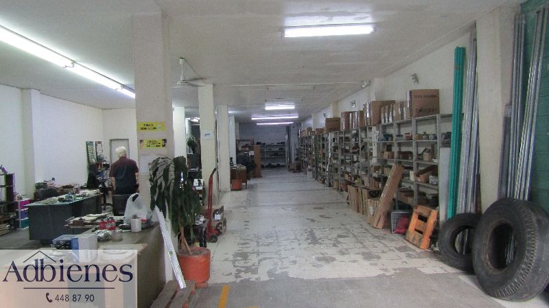 Bodega en venta Antioquia Medellín Bolivariana 604 m2 Habitaciones 0 Baños 3 Garajes 2 Precio $2500000000
