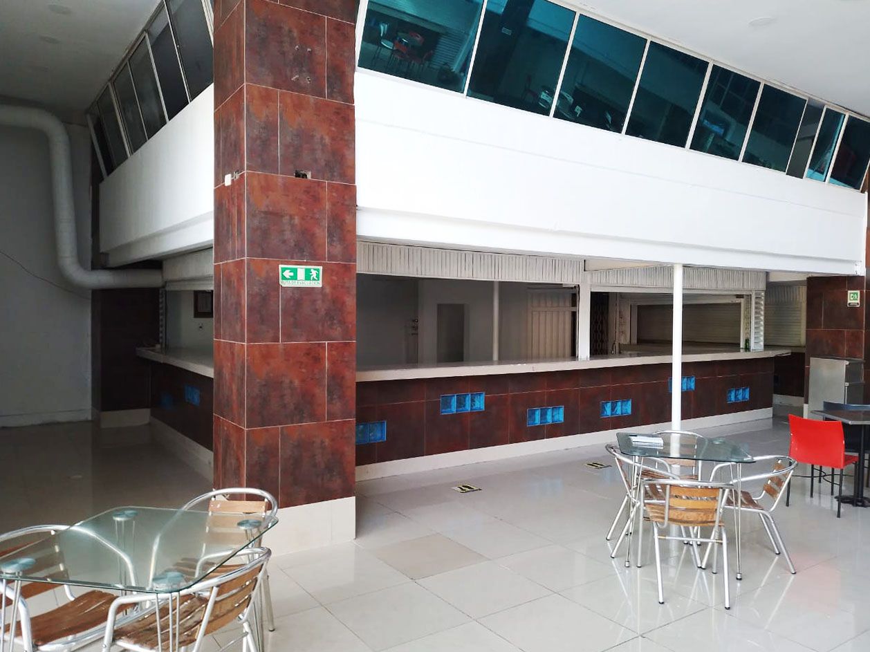 Local en arriendo o venta Antioquia Medellín Caribe 80 m2 Habitaciones 0 Baños 10 Garajes 1 Precio venta $395000000 Precio arriendo $5300000