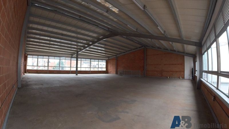Bodega en arriendo Antioquia Medellín La America 290 m2 Habitaciones 0 Baños 2 Garajes 0 Precio $15000000