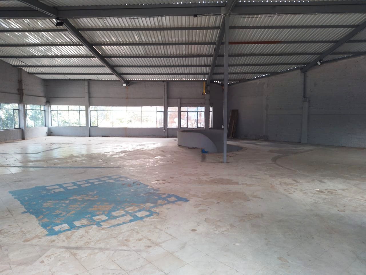 Bodega en arriendo Antioquia Medellín Terminal De Transporte 450 m2 Habitaciones 0 Baños 2 Garajes 1 Precio $9000000