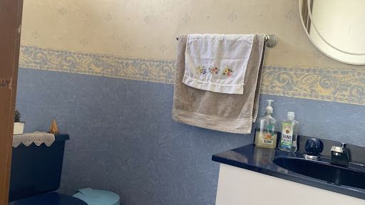 Casa en venta Cundinamarca Bogotá Estoril 344 m2 Habitaciones 5 Baños 3 Garajes 4 Precio $1600000000