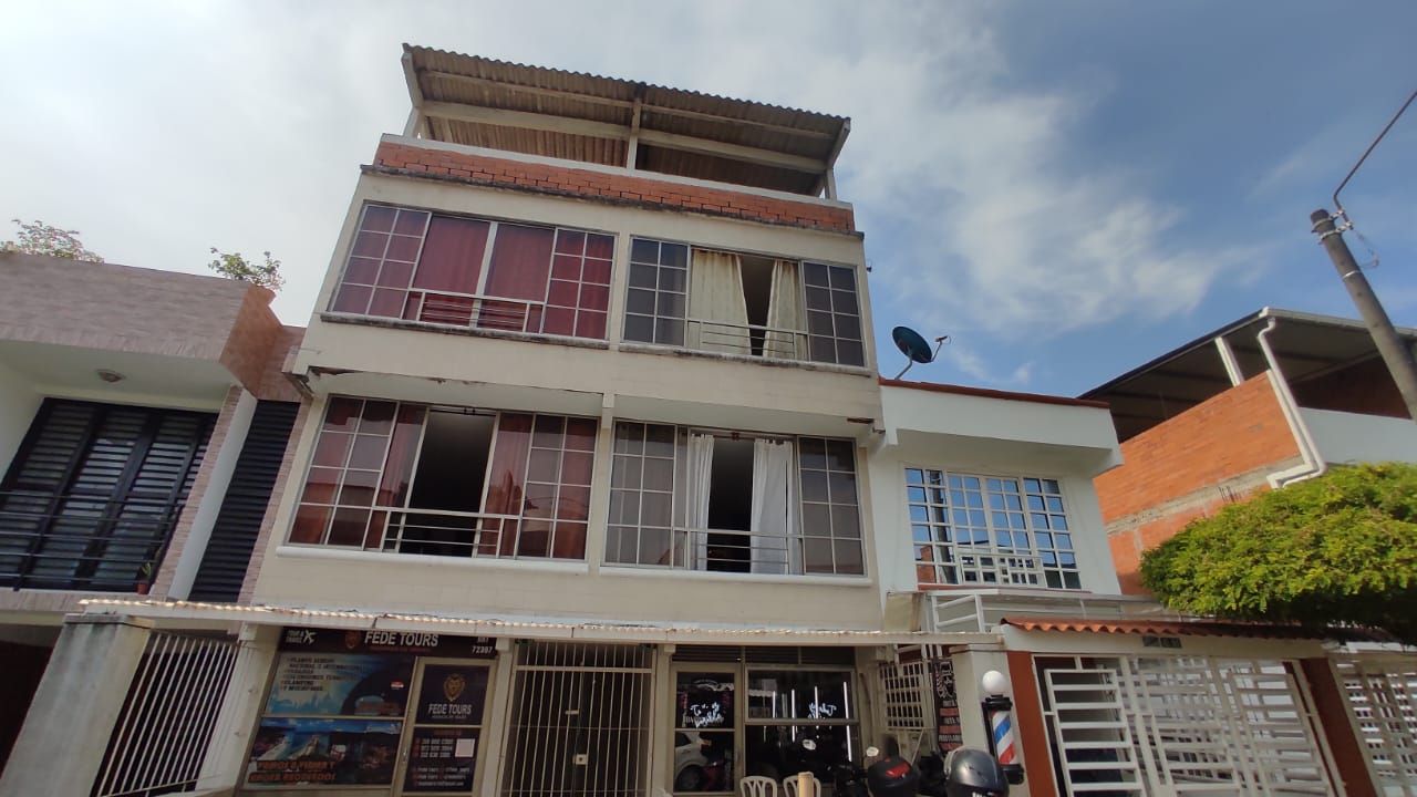 Casa en venta Valle Del Cauca Cali Lili 90 m2 Habitaciones 4 Baños 4 Garajes 2 Precio $470000000