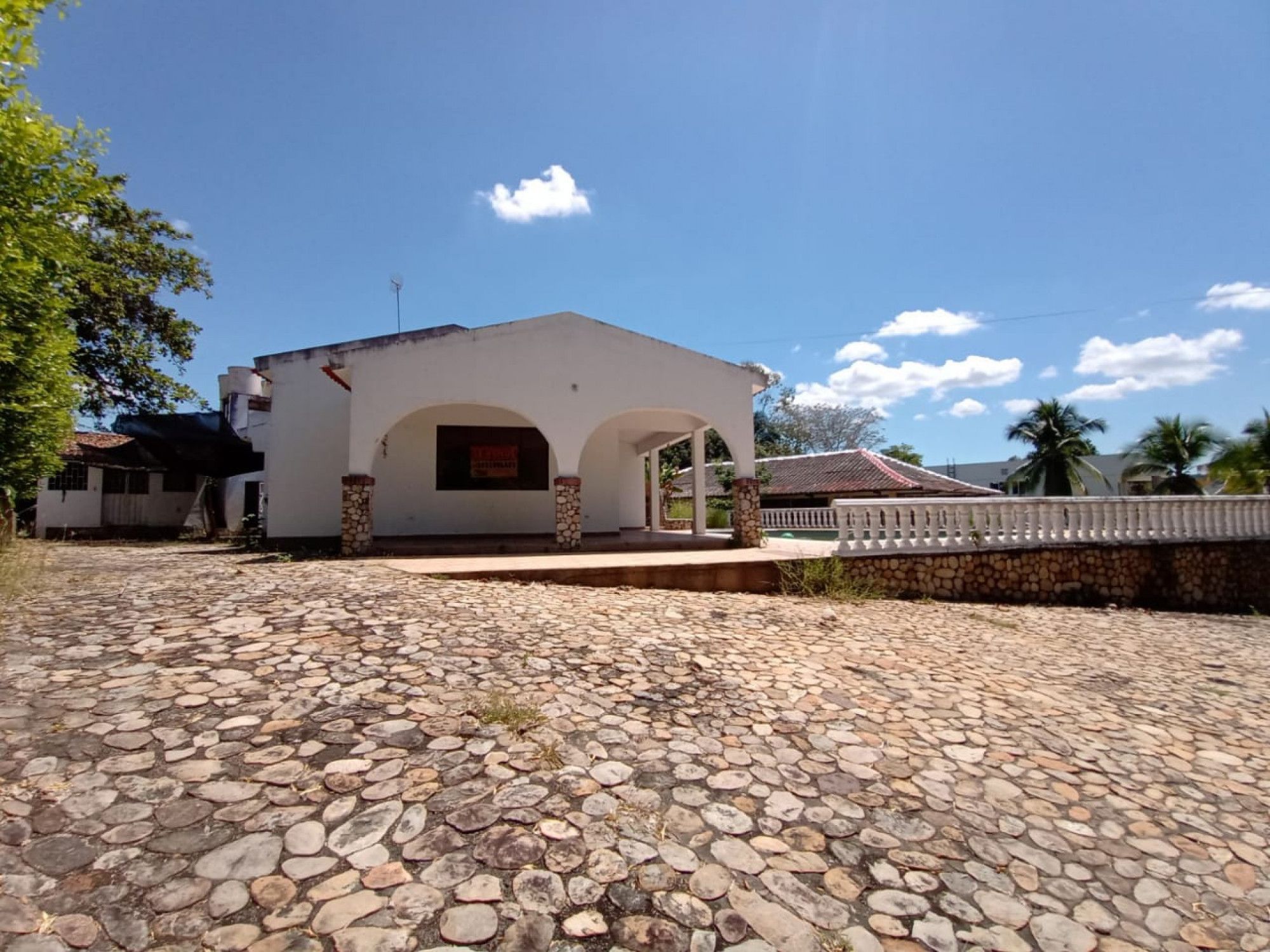 Casa en venta Tolima Melgar Ub El Valle De Los Lanceros 176 m2 Habitaciones 4 Baños 5 Garajes 4 Precio $710000000