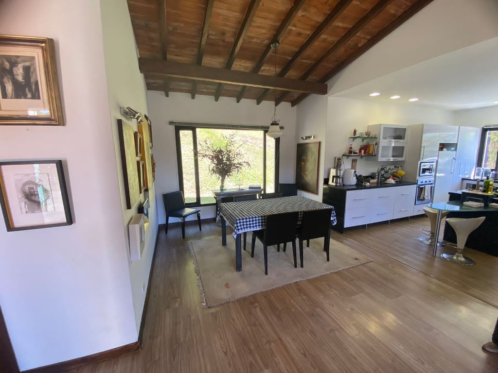 Casa en venta Antioquia Envigado Asd 170 m2 Habitaciones 3 Baños 4 Garajes 10 Precio $1900000000