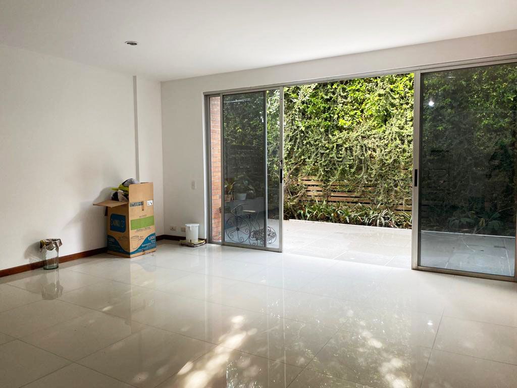 Casa en arriendo Antioquia Medellín Las Lomas No2 228 m2 Habitaciones 3 Baños 6 Garajes 3 Precio $7700000