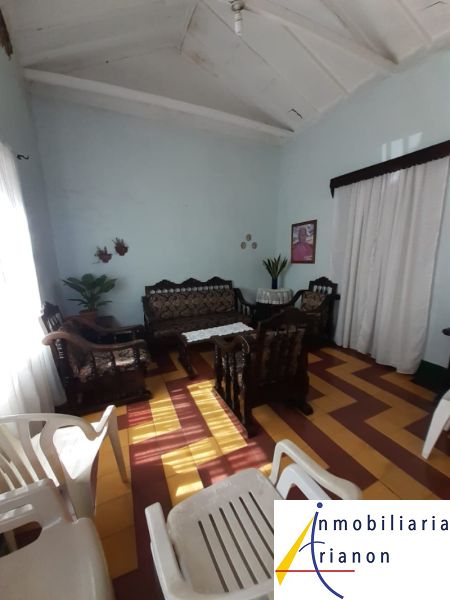 Casa en venta Antioquia Medellín San Bernardo 281 m2 Habitaciones 5 Baños 2 Garajes 0 Precio $1400000000