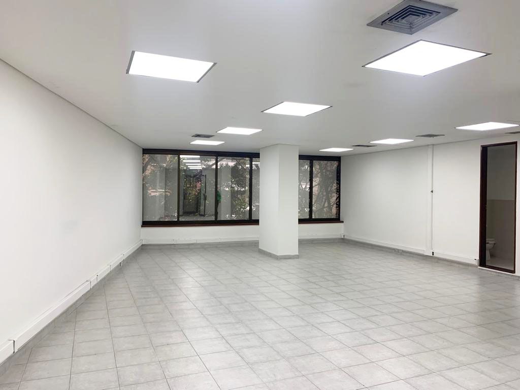 Oficina en venta Antioquia Medellín Simesa 60 m2 Habitaciones 0 Baños 0 Garajes 2 Precio $400000000