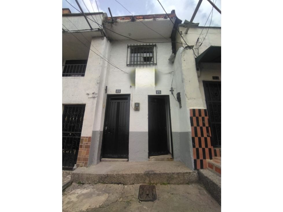 Casa en venta Antioquia Medellín La Candelaria 147 m2 Habitaciones 7 Baños 2 Garajes 0 Precio $230000000