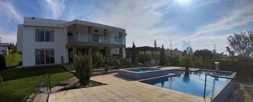 Casa en venta Risaralda Pereira San Jorge 260 m2 Habitaciones 7 Baños 6 Garajes 5 Precio $3000000000