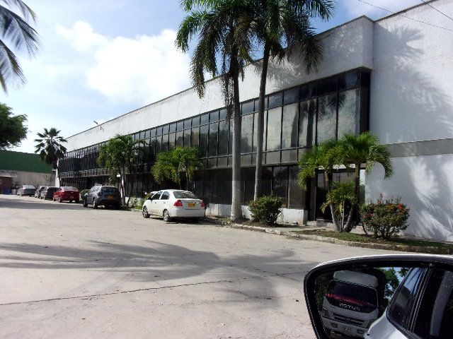 Bodega en venta Atlántico Soledad El Libertador 1957 m2 Habitaciones 0 Baños 7 Garajes 10 Precio $3522762000