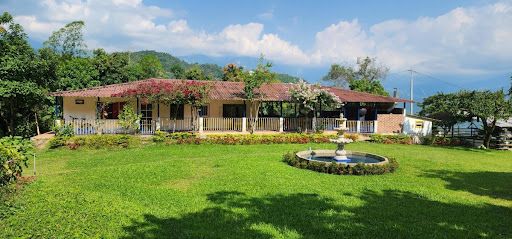 Finca en venta Cundinamarca La Mesa La Mesa 51200 m2 Habitaciones 10 Baños 8 Garajes 17 Precio $2700000000