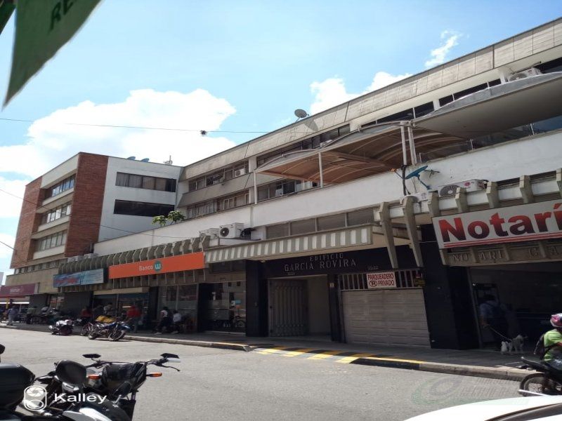 Oficina en arriendo Santander Bucaramanga Centro 60 m2 Habitaciones 0 Baños 2 Garajes 1 Precio $2400000