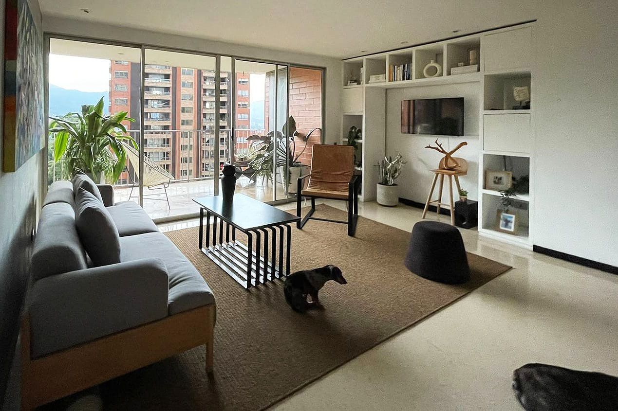 Apartamento en arriendo o venta Antioquia Medellín El Poblado 180 m2 Habitaciones 2 Baños 4 Garajes 3 Precio venta $1510000000 Precio arriendo $7600000