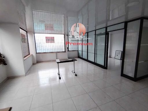 Oficina en arriendo Cundinamarca Bogotá Lago Gaitan 42 m2 Habitaciones 0 Baños 0 Garajes 2 Precio $3791000