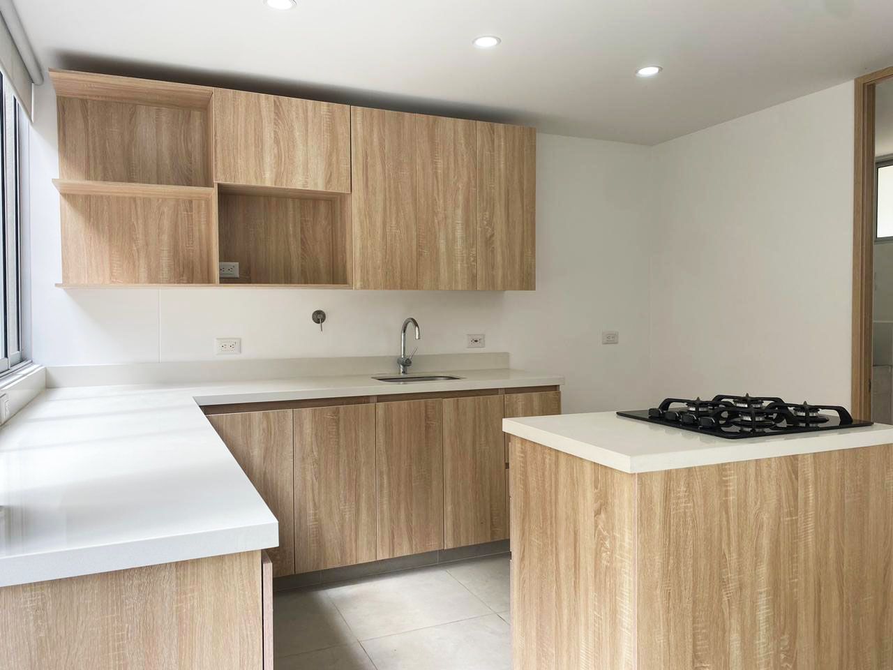 Casa en arriendo Antioquia Rionegro Gualanday 165 m2 Habitaciones 3 Baños 6 Garajes 3 Precio $6200000