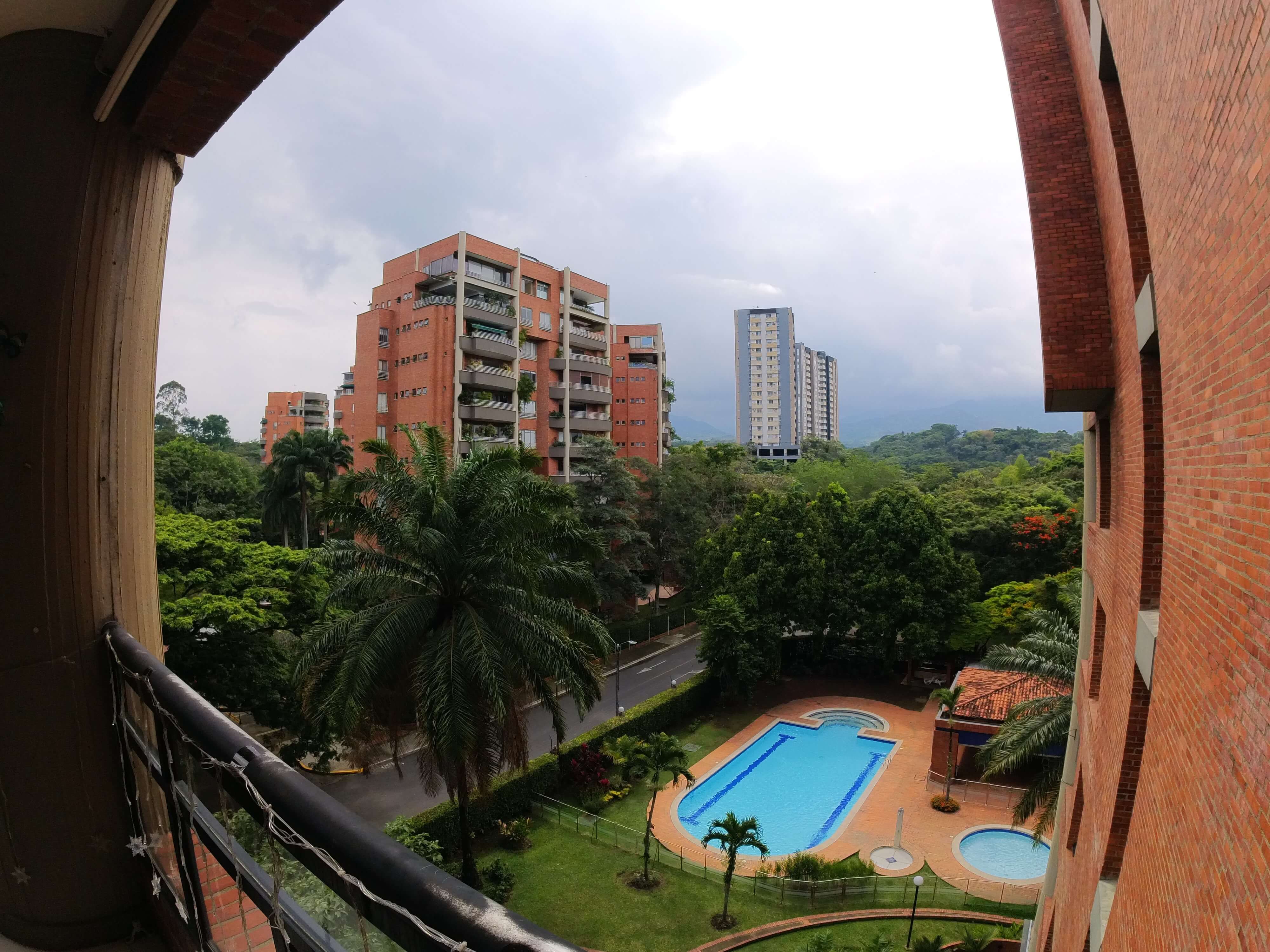 Apartamento en venta Valle Del Cauca Cali Urbanización Ciudad Jardín 171 m2 Habitaciones 4 Baños 6 Garajes 3 Precio $900000000