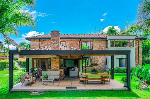 Casa en venta Antioquia Rionegro Gualanday 340 m2 Habitaciones 4 Baños 8 Garajes 3 Precio $3400000000