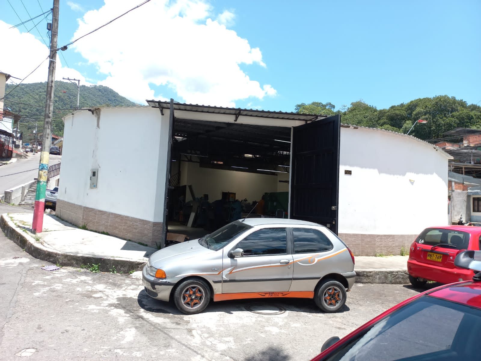 Bodega en venta Tolima Ibagué 20 De Julio 250 m2 Habitaciones 0 Baños 0 Garajes 1 Precio $400000000