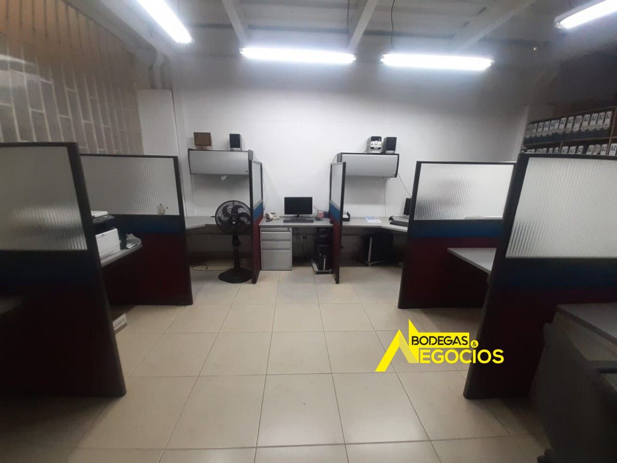 Bodega en arriendo Antioquia Bello Zamora 800 m2 Habitaciones 0 Baños 2 Garajes 3 Precio $17500000