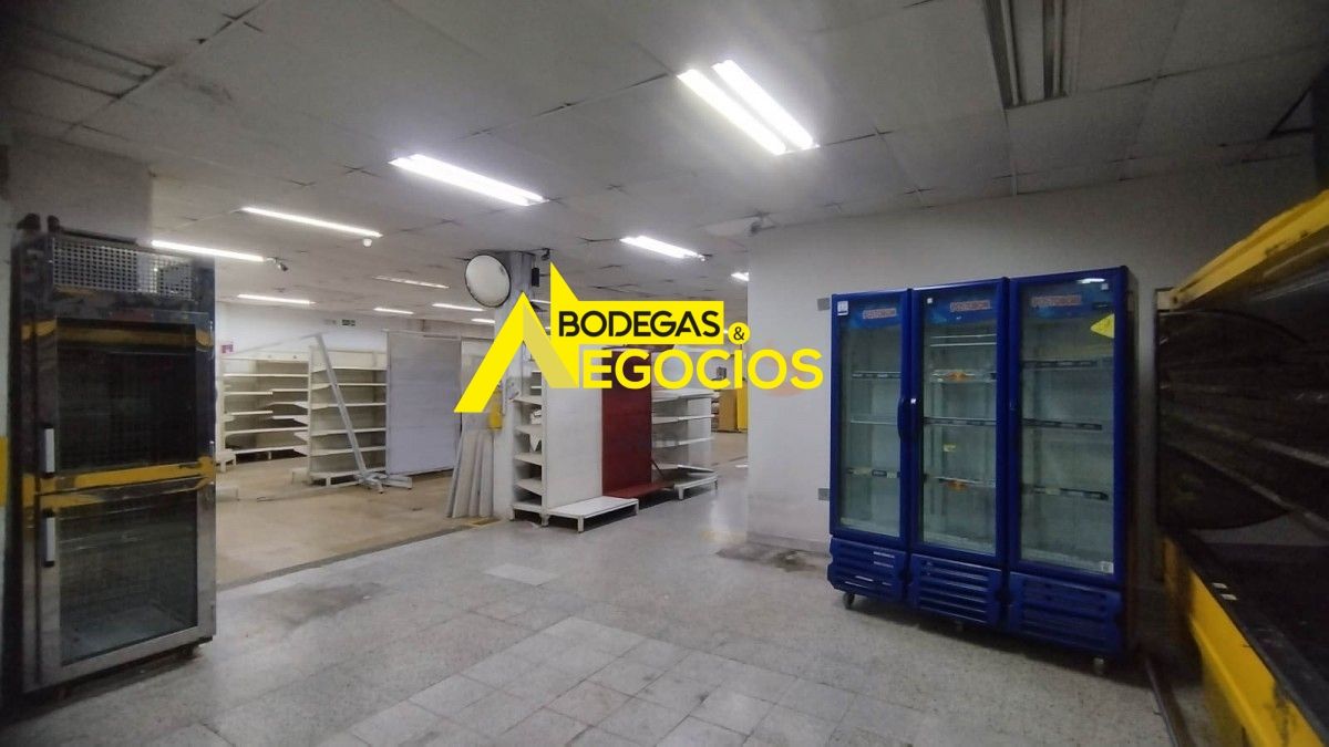 Local en venta Antioquia Medellín Villa Carlota 612 m2 Habitaciones 0 Baños 2 Garajes 3 Precio $2590000000