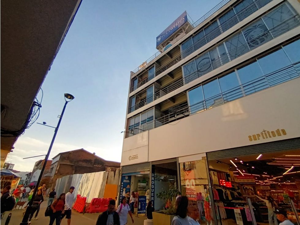 Local en venta Antioquia Rionegro Belchite 400 m2 Habitaciones 0 Baños 2 Garajes 2 Precio $14000000