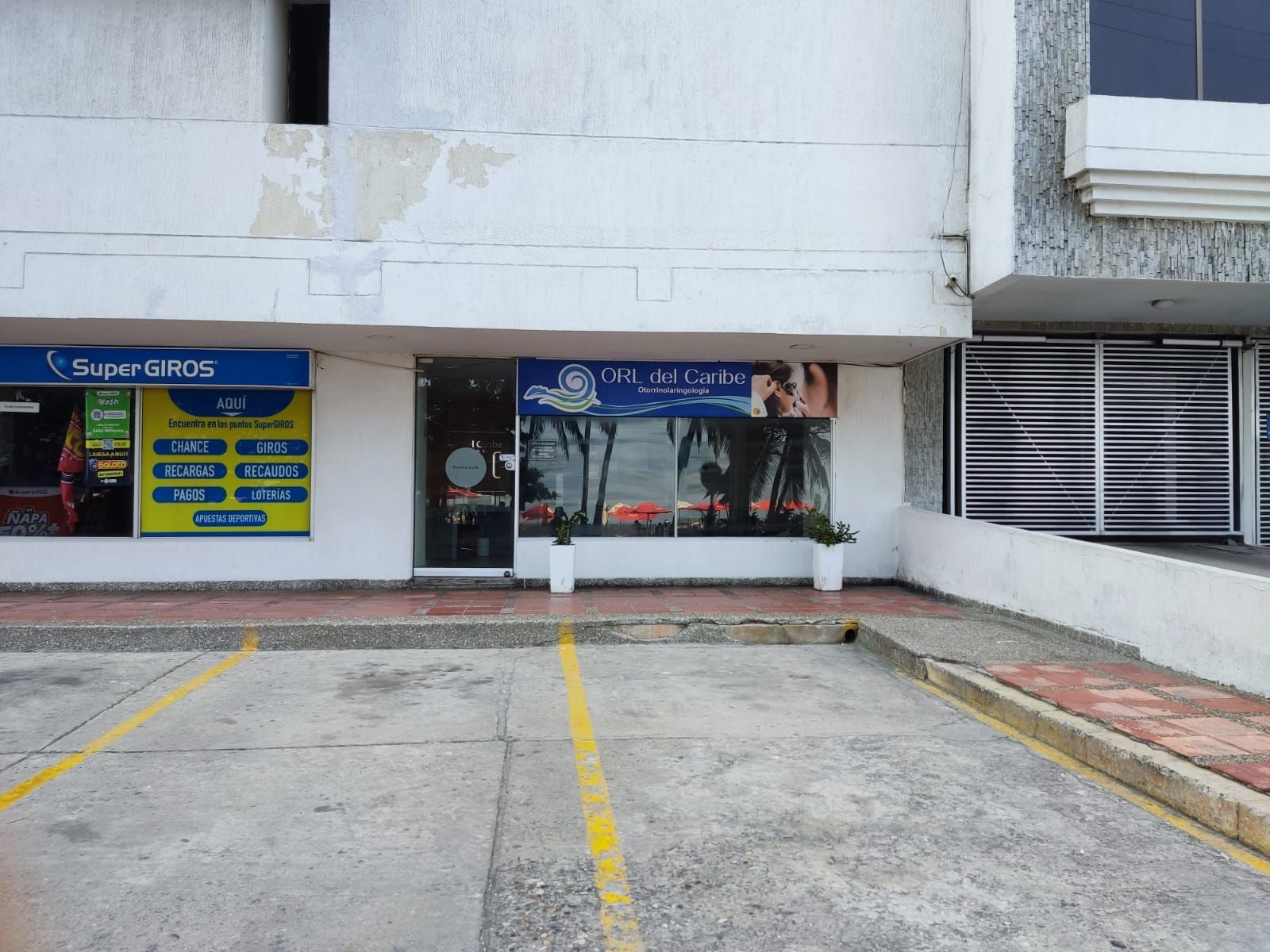 Local en arriendo o venta Bolívar Cartagena Boca Grande 102 m2 Habitaciones 0 Baños 2 Garajes 2 Precio venta $1250000000 Precio arriendo $9000000