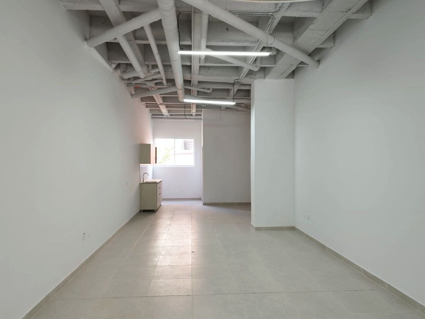 Local en venta Antioquia Sabaneta María Auxiliadora 274 m2 Habitaciones 0 Baños 4 Garajes 1 Precio $1550000000