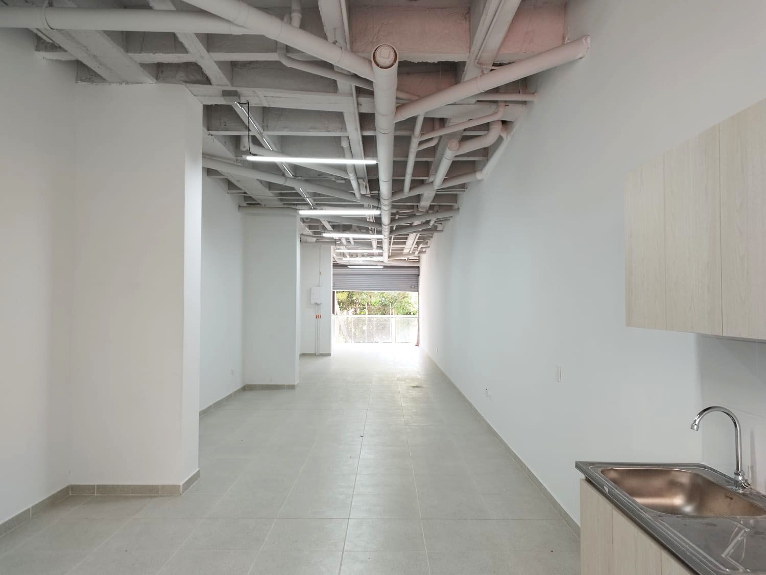 Local en venta Antioquia Sabaneta María Auxiliadora 81 m2 Habitaciones 0 Baños 0 Garajes 1 Precio $450000000