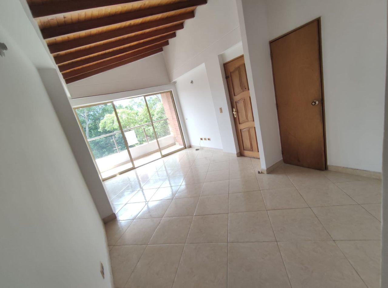 Apartamento en arriendo Antioquia Medellín El Velodromo 120 m2 Habitaciones 4 Baños 4 Garajes 1 Precio $4200000