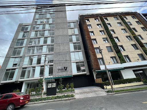 Consultorio en arriendo o venta Cundinamarca Bogotá Santa Barbara Oriental 36 m2 Habitaciones 0 Baños 0 Garajes 2 Precio venta $540000000 Precio arriendo $2700000