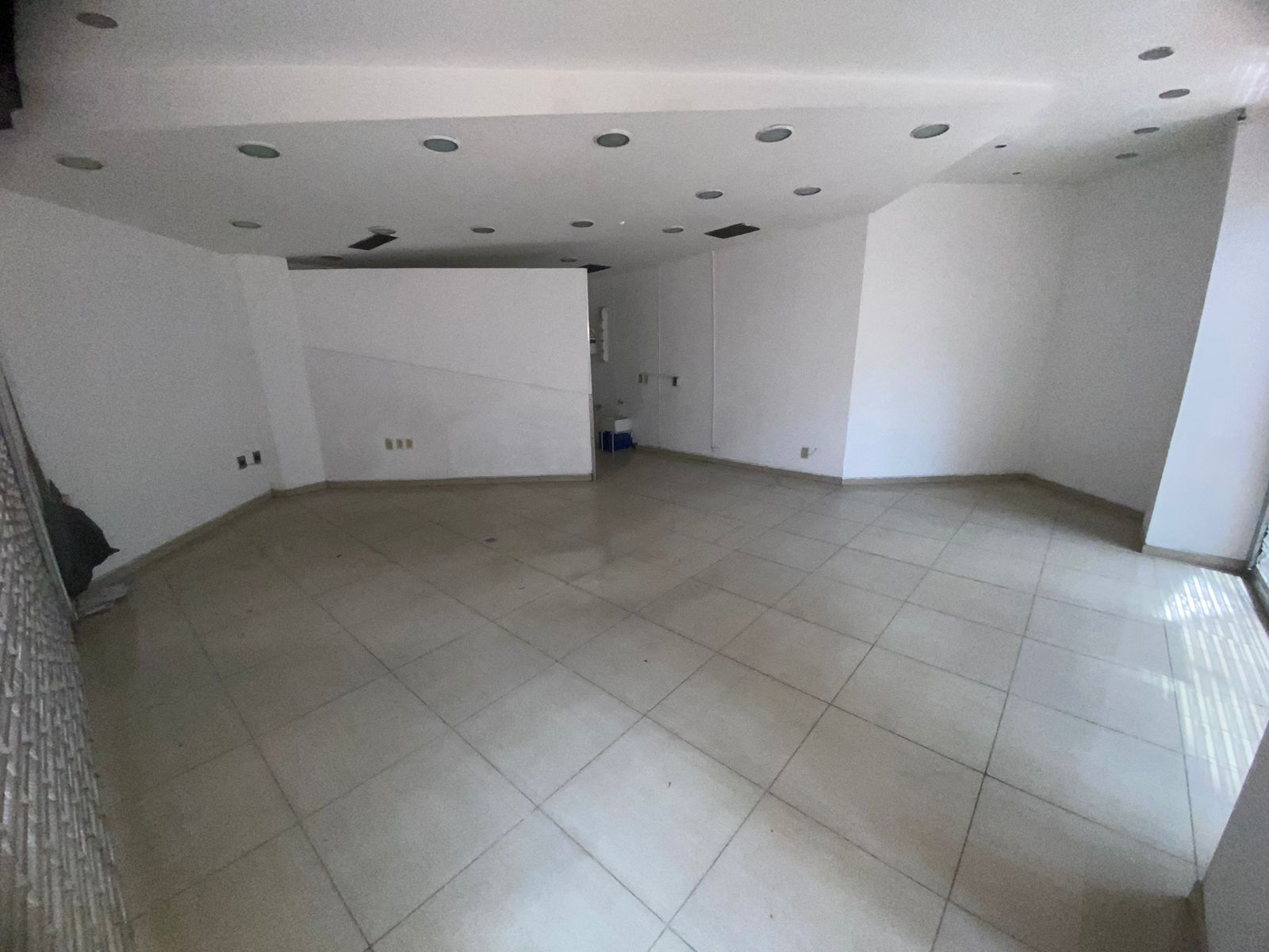 Local en arriendo Antioquia Medellín Granada 49 m2 Habitaciones 0 Baños 10 Garajes 1 Precio $7500000
