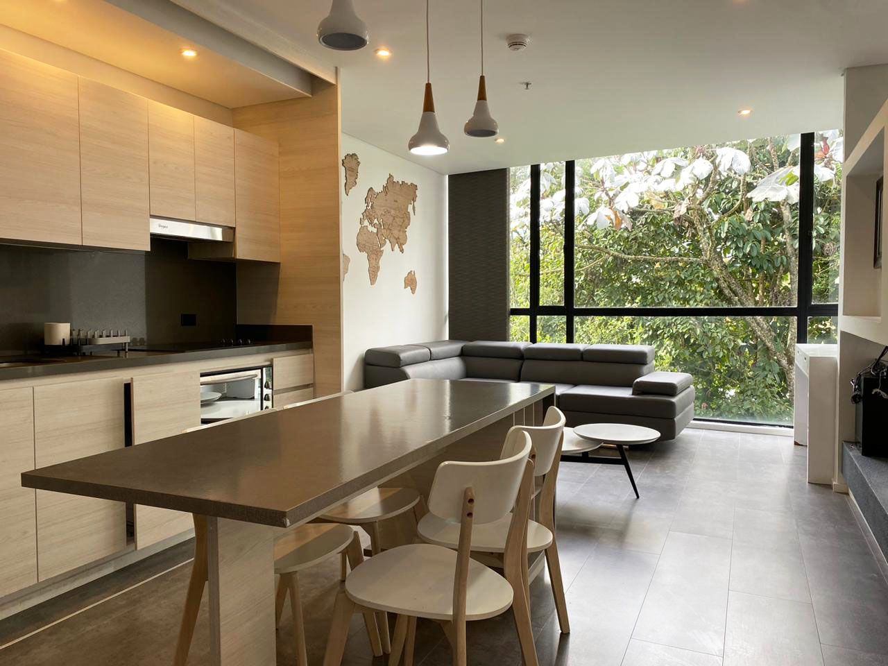 Apartamento en arriendo Antioquia Envigado Envigado 135 m2 Habitaciones 1 Baños 2 Garajes 2 Precio $8750000