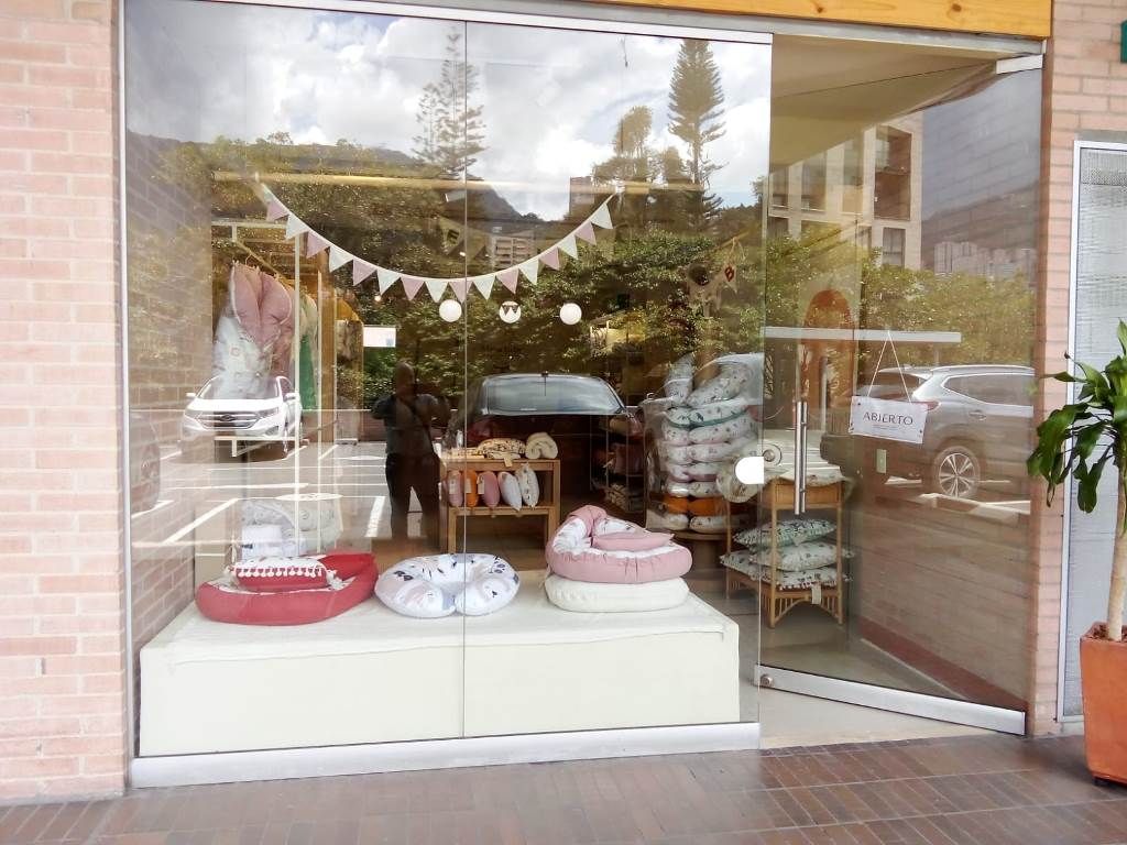 Local en venta Antioquia Medellín Las Palmas 86 m2 Habitaciones 0 Baños 2 Garajes 2 Precio $700000000