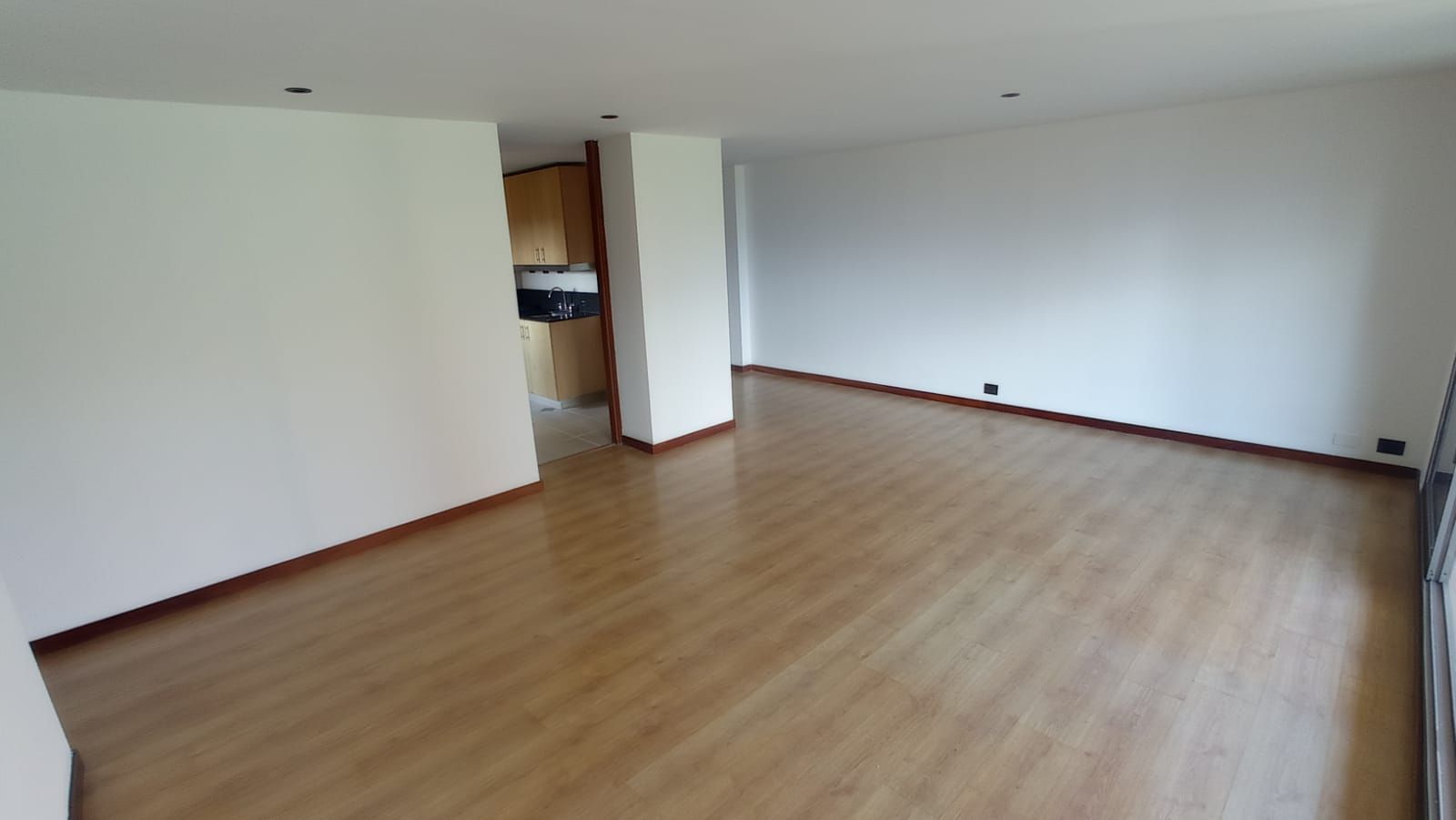 Apartamento en arriendo Antioquia Medellín Los Balsos No2 142 m2 Habitaciones 3 Baños 2 Garajes 2 Precio $5900000