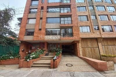 Apartamento en venta Cundinamarca Bogotá Estoril 208 m2 Habitaciones 3 Baños 8 Garajes 4 Precio $1850000000