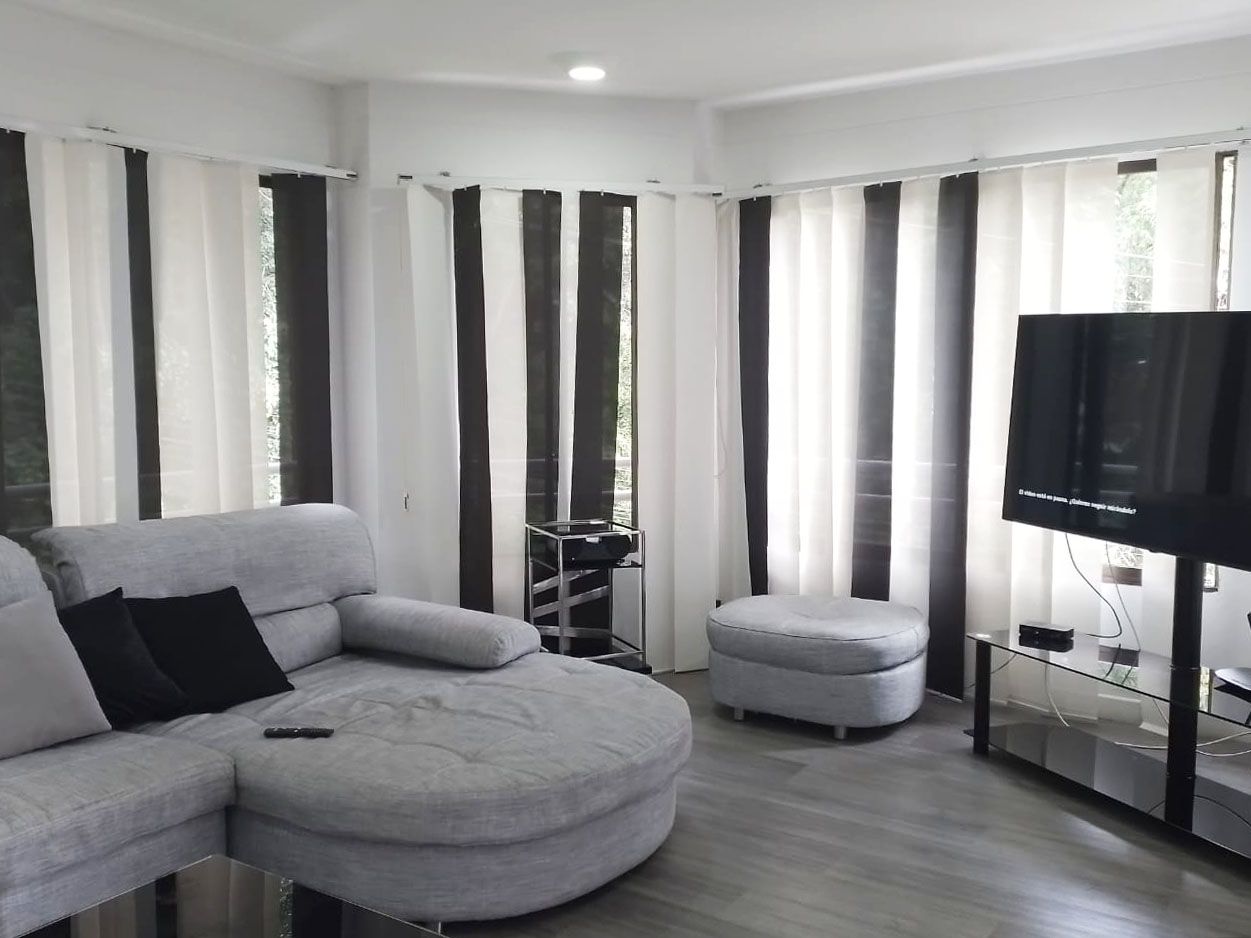 Casa en arriendo o venta Antioquia Medellín El Tesoro 275 m2 Habitaciones 4 Baños 6 Garajes 3 Precio venta $1750000000 Precio arriendo $24000000