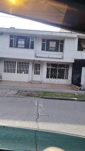 Casa en venta Cundinamarca Bogotá Santa Cecilia 313 m2 Habitaciones 10 Baños 4 Garajes 0 Precio $1200000000