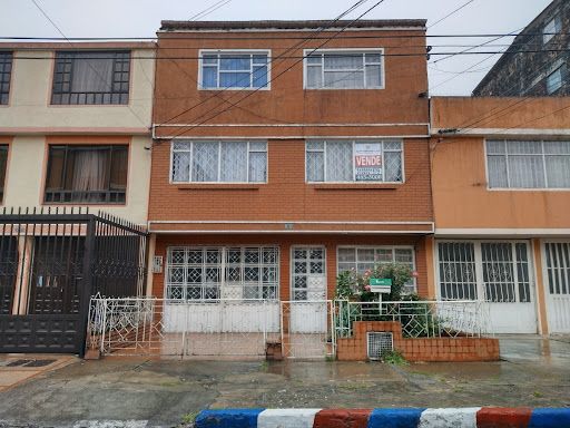 Casa en venta Cundinamarca Bogotá Autopista Del Sur 260 m2 Habitaciones 7 Baños 3 Garajes 1 Precio $680000000