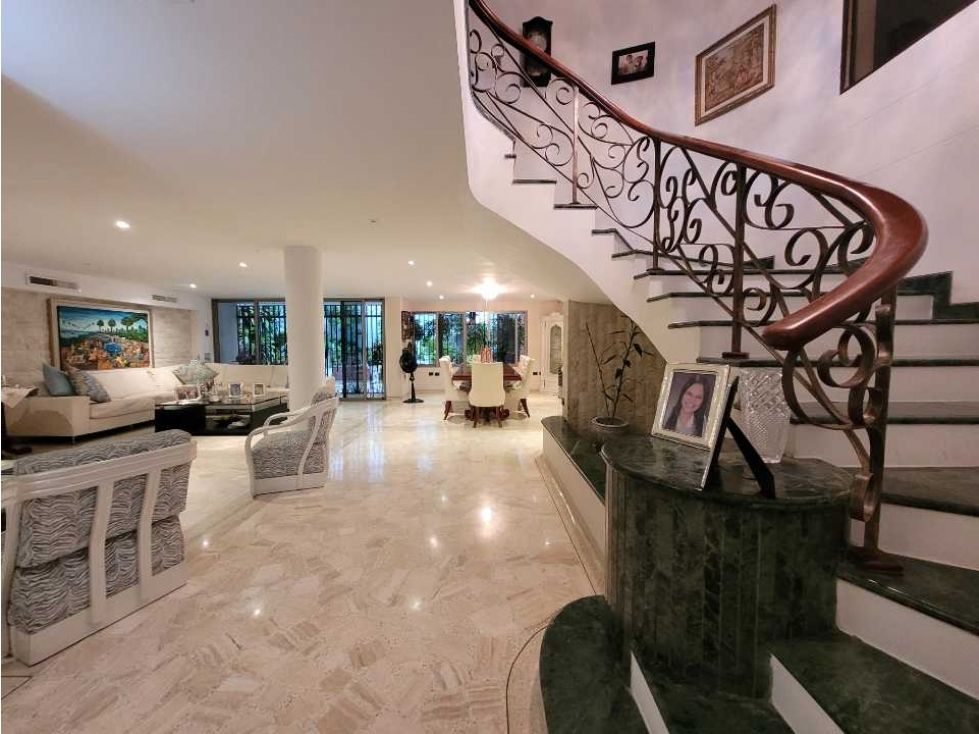 Casa en venta Atlántico Barranquilla Santa Monica 500 m2 Habitaciones 4 Baños 3 Garajes 3 Precio $2800000000