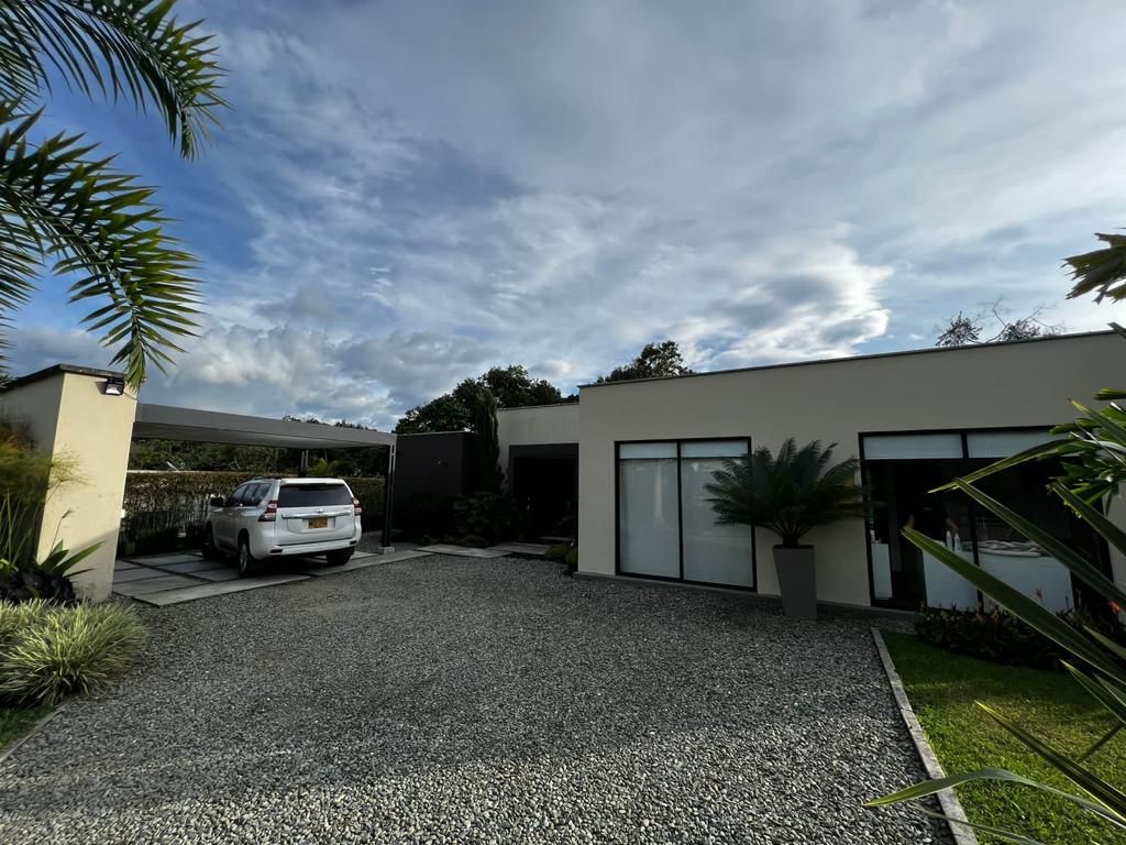 Casa Campestre en venta Quindío Armenia Club Campestre 180 m2 Habitaciones 3 Baños 6 Garajes 3 Precio $1450000000