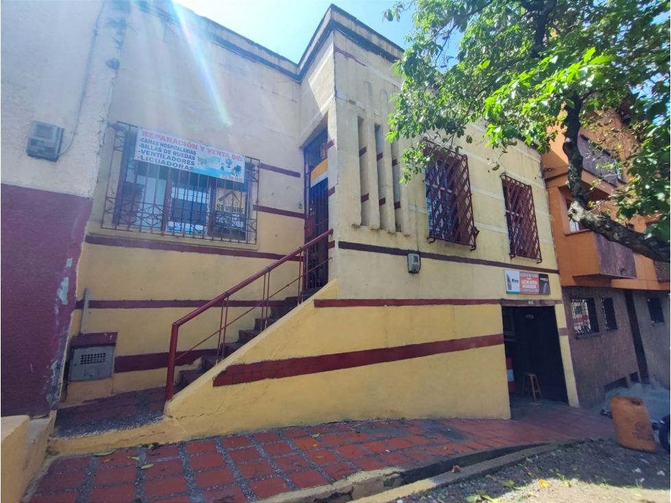 Casa en venta Antioquia Medellín Manrique Central No1 227 m2 Habitaciones 8 Baños 4 Garajes 1 Precio $650000000